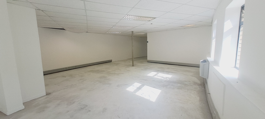 Commercial Property for Sale in Plattekloof Western Cape